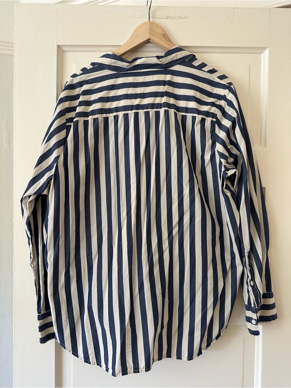 Madewell 100% cotton women’s button-down - Picture 3 of 3